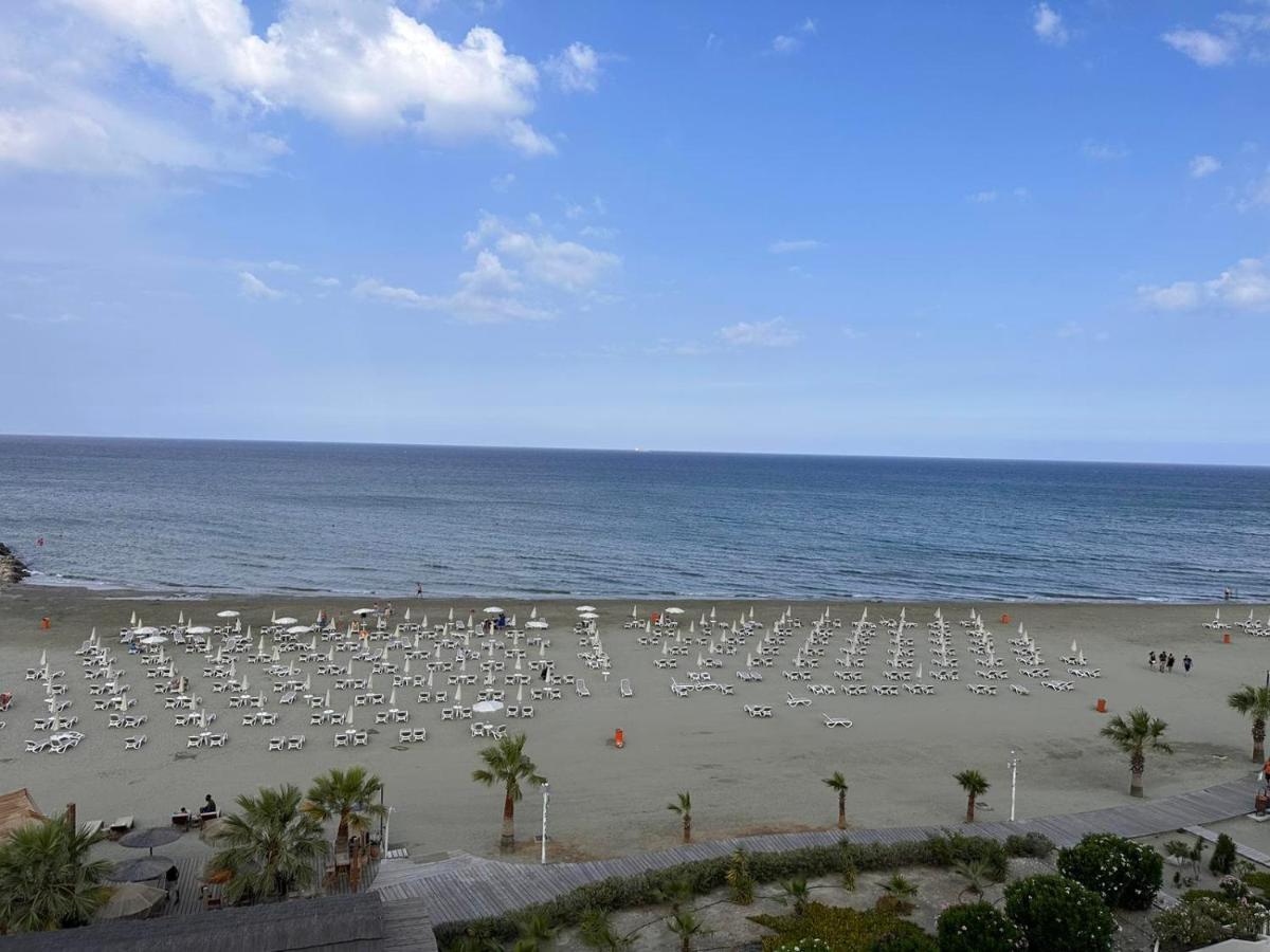 Lazuli Sea View Beachfront Ap 254 Διαμέρισμα Λάρνακα Εξωτερικό φωτογραφία